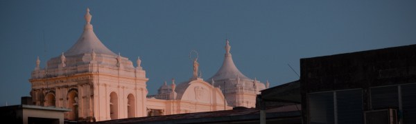 Léon: A night and a day