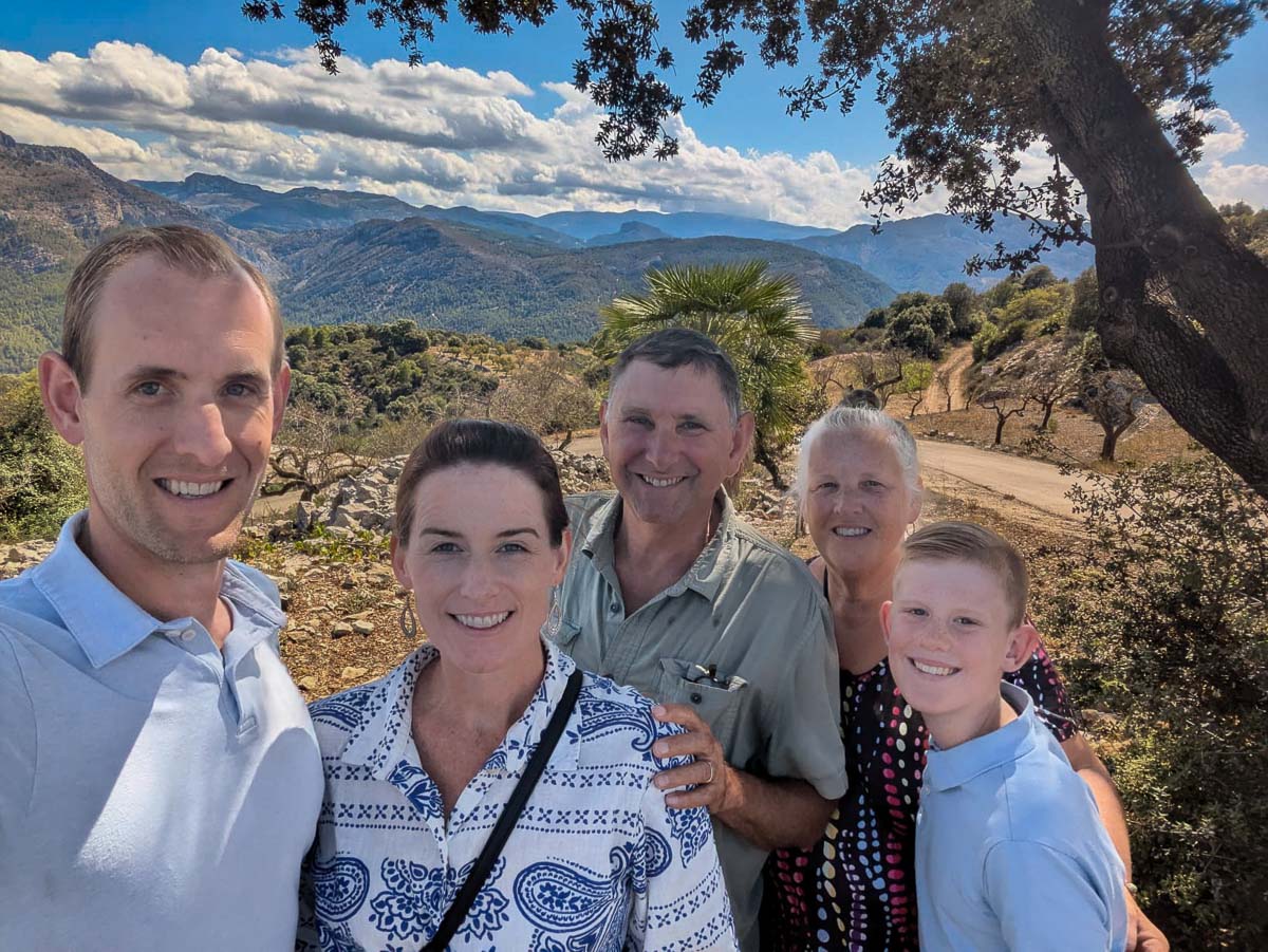 Family lunch in the mountains